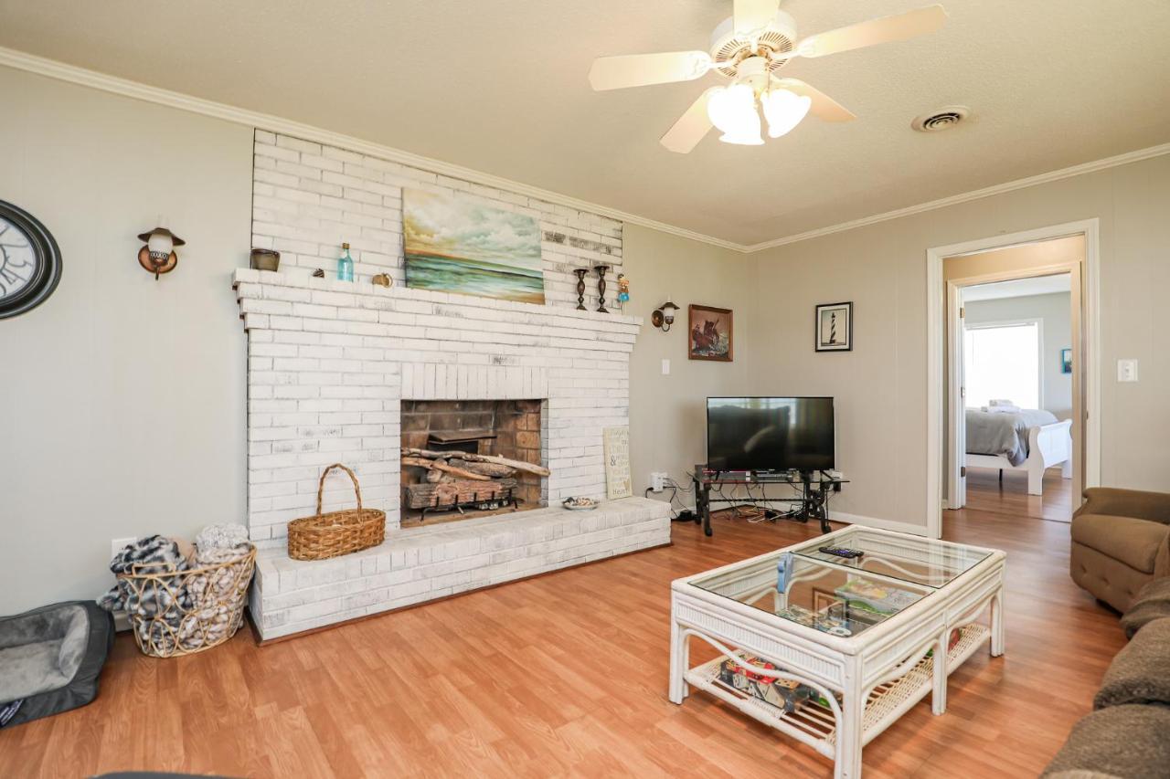 Spacious Home With Waterfront View-Welcome Pets Sneads Ferry Екстериор снимка