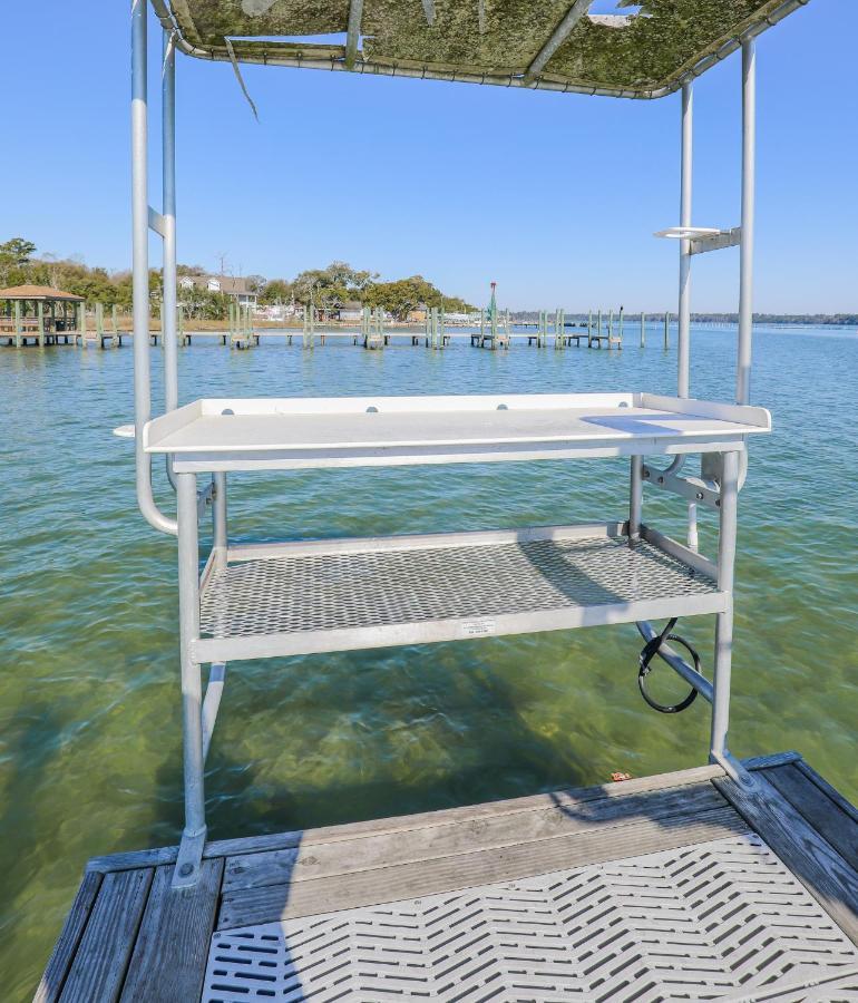 Spacious Home With Waterfront View-Welcome Pets Sneads Ferry Екстериор снимка