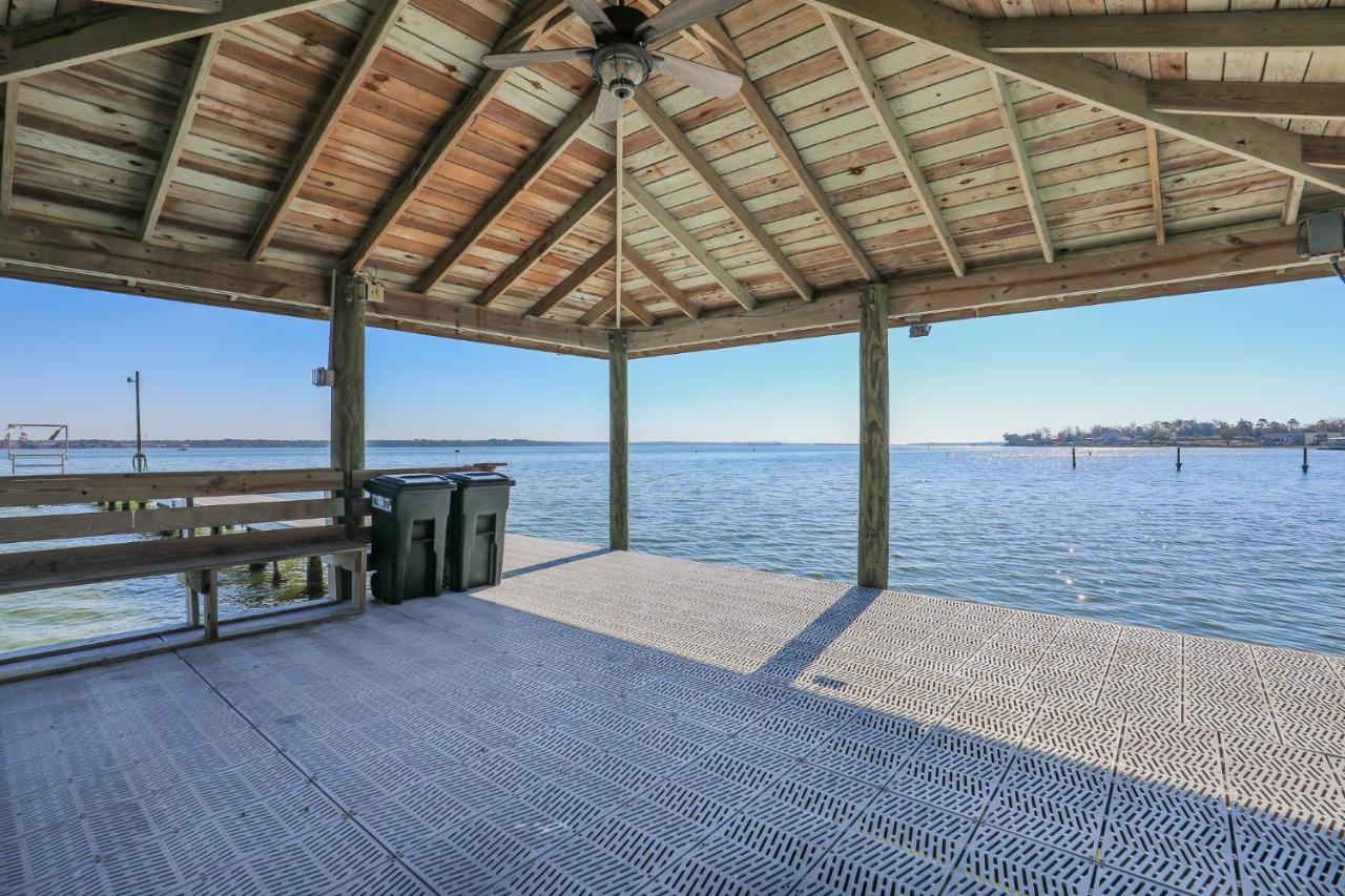 Spacious Home With Waterfront View-Welcome Pets Sneads Ferry Екстериор снимка